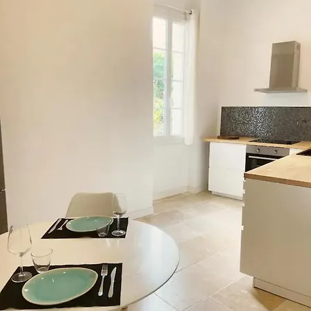 Nemausa Apartis Apartment Nimes