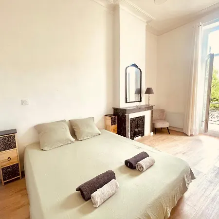 Nemausa Apartis Apartment Nimes